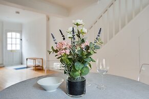 Bright & Spacious 2-Bedroom House