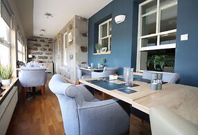 Temple View Hotel