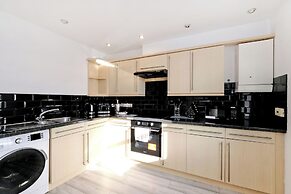 Orange Apartments - Belgrave Mansions