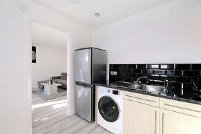 Orange Apartments - Belgrave Mansions