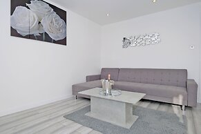 Orange Apartments - Belgrave Mansions