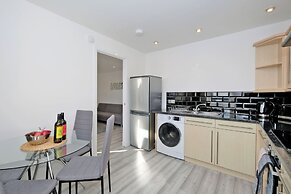 Orange Apartments - Belgrave Mansions