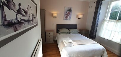 Midway Guest House