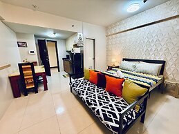 One Palm Tree Villas Across NAIA T3