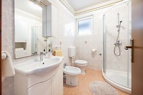 Apartments Maxi