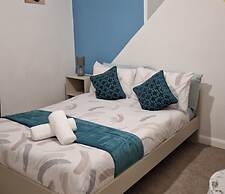 Gillingham Home - Sleeps 4 - Comfort & Convenience