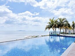 Silverscape Residence