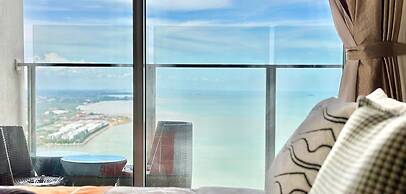 Silverscape Residence