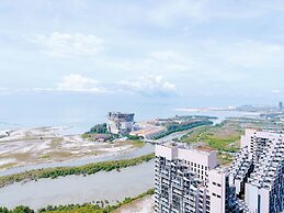 Silverscape Residence