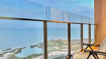 Silverscape Residence