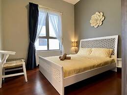 Silverscape Residence
