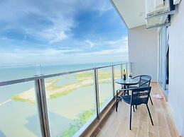 Silverscape Residence