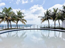 Silverscape Residence