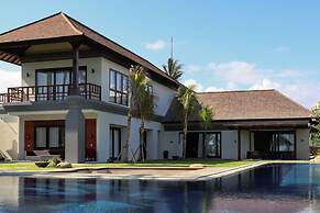 K Ko Surf Village