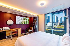 Hound Hotel Ulsan