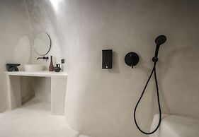 Kyrkos Residency