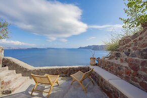 Oia Waves by SV