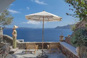 Oia Waves by SV