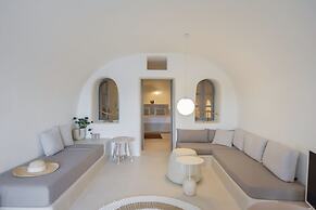 Oia Waves by SV