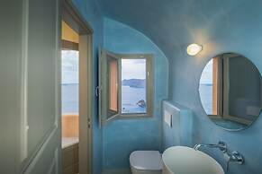 Oia Waves by SV