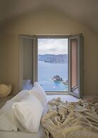 Oia Waves by SV