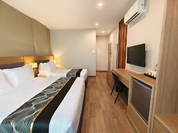 ZOOM HOTEL