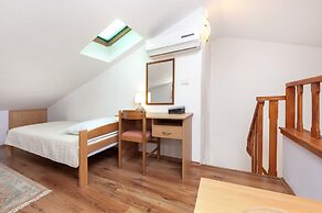 Apartments Adria
