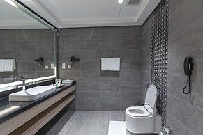 Green Park Hotel
