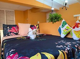 Story Villa, 2 Bedrooms With Mountain & Ocean View