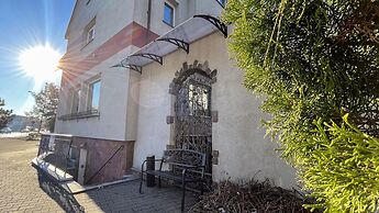 VICTORY HOME
