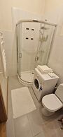 Tyzen38 Luxury Apartment