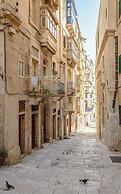 Charming 2BR in Historic Valletta | Prime Central Location
