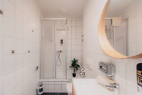 Luga Homes - Karli