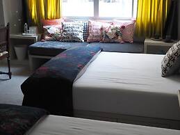 Chomm House