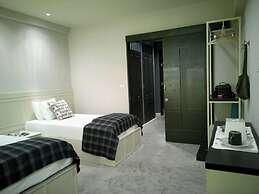 Chomm House