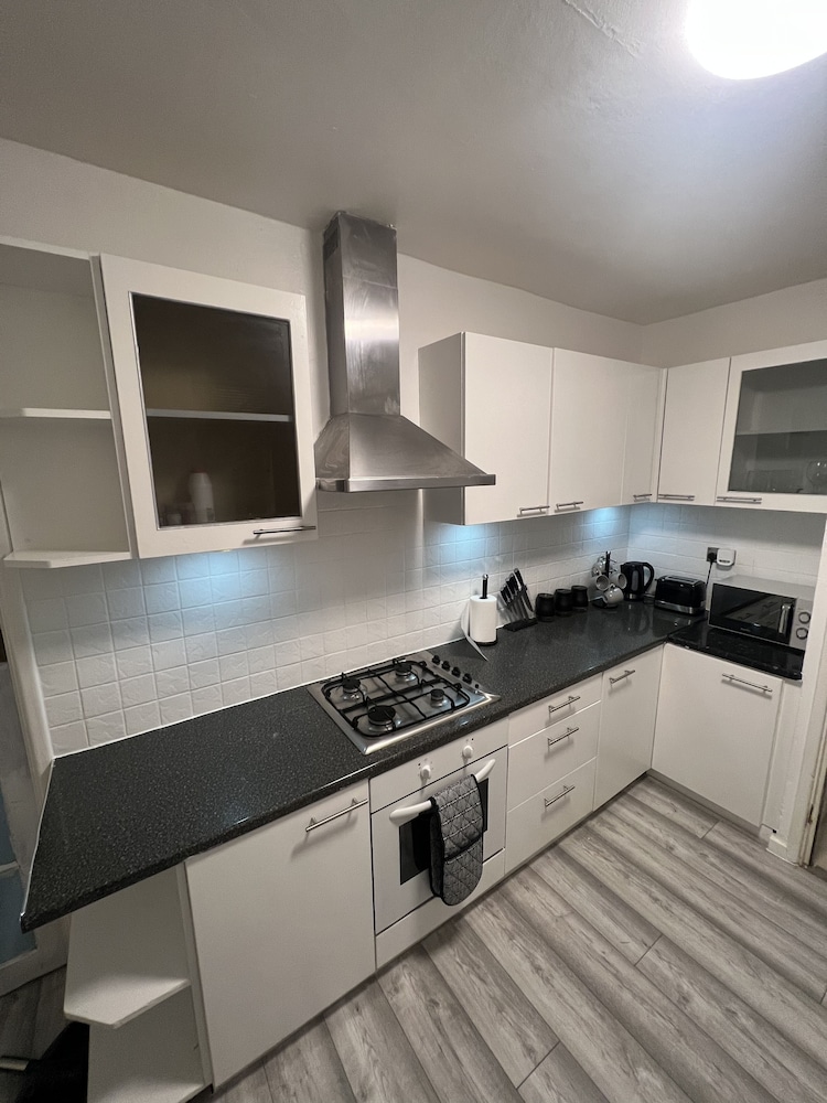 a two Bedroom Cosy Hideaway Based in Greenwich