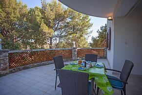 Apartments and Room Agata