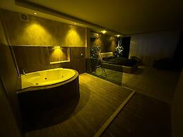 ÇANKAYA SUIT HOTEL