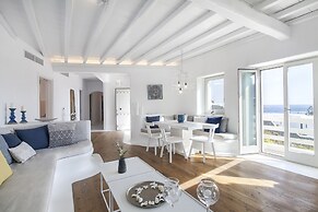 Breathtaking 6Bed villa in Platis Gialos