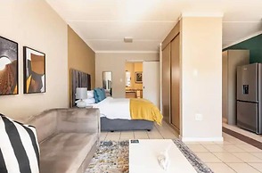 Luxurious 1bed Studio, Self-check in, Free Parking