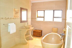 Mount Pleasant - Luxurious 4-bed Villa