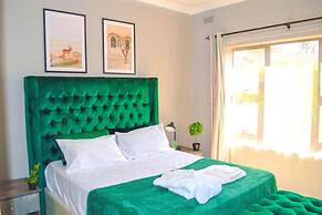 Mount Pleasant - Luxurious 4-bed Villa