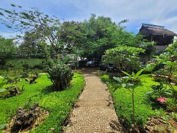 Hanbee's Flower Garden Resort