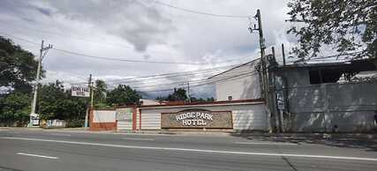Ridge Park Hotel