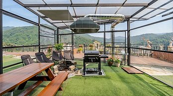 Gapyeong Dalmeong Pool Villa Glamping