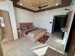 Govindam Royal Stay