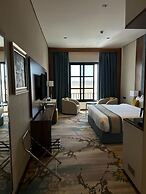 Rosa Grand Hotel Monsieh
