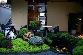 XISHU GARDEN INN