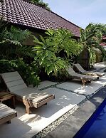 Senang Villa