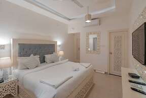 Lillywoods NV beach Resort